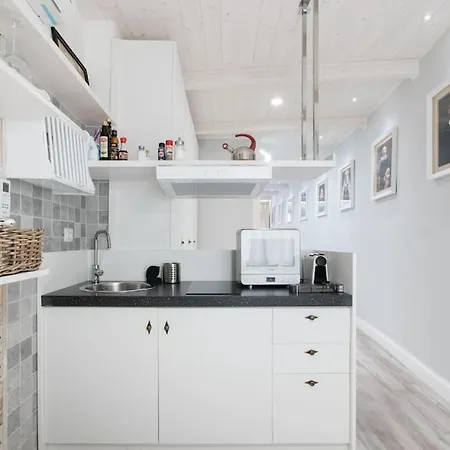 Soliana Apartments-luce דירה