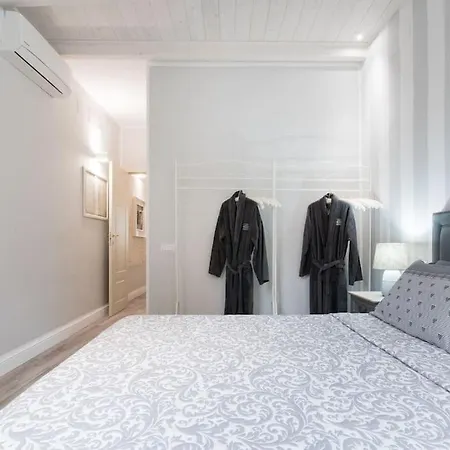 Soliana Apartments-luce * Cagliari