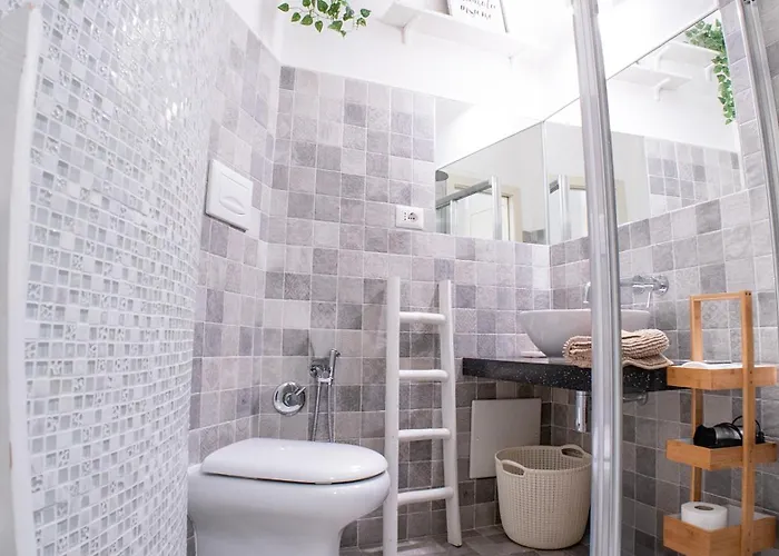 Soliana Apartments-luce * Cagliari